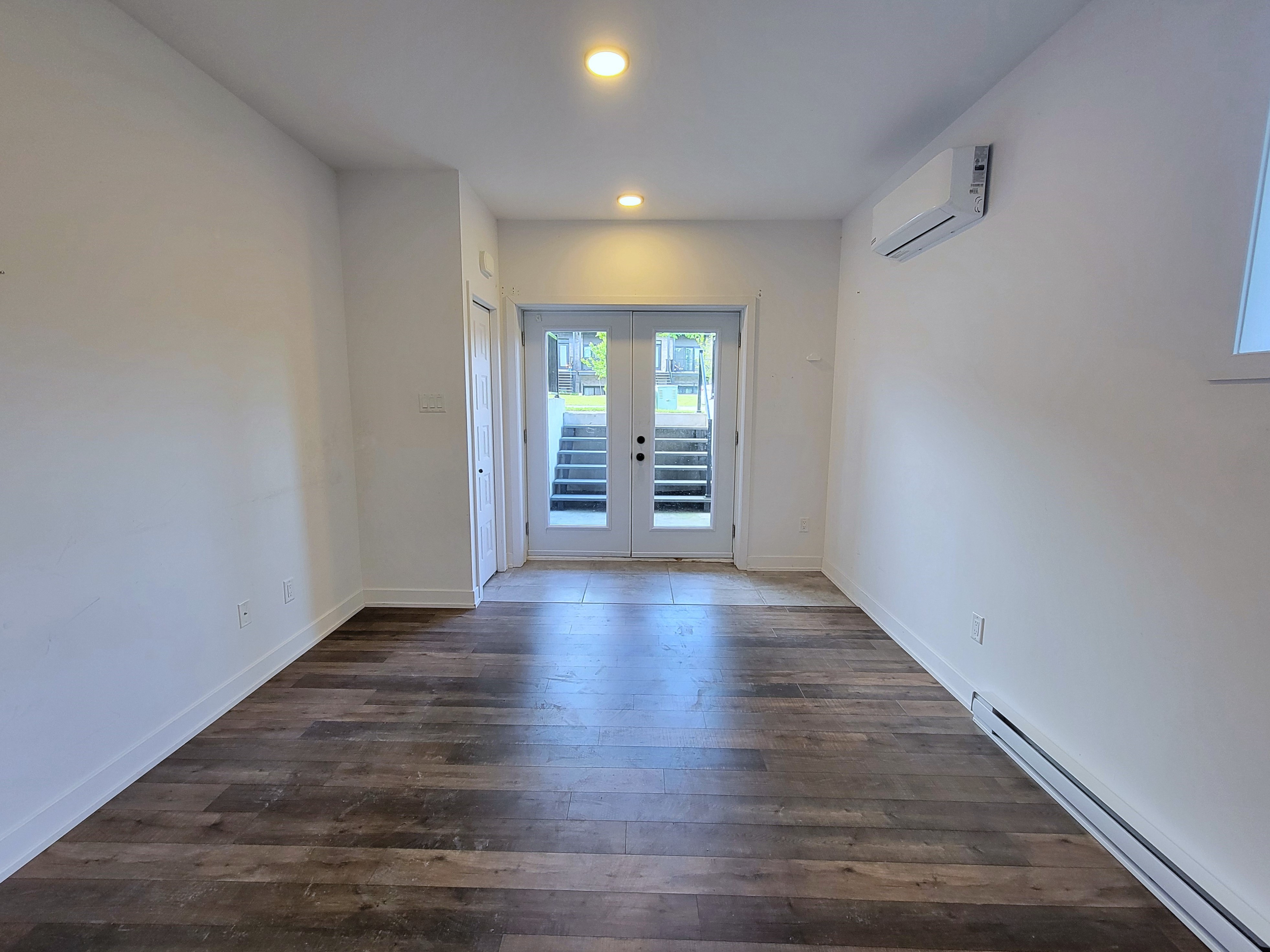 Halfred | Apartment rentals: appartement with 1 bedrooms for rent, 211 Rue De La Frégate, Gatineau