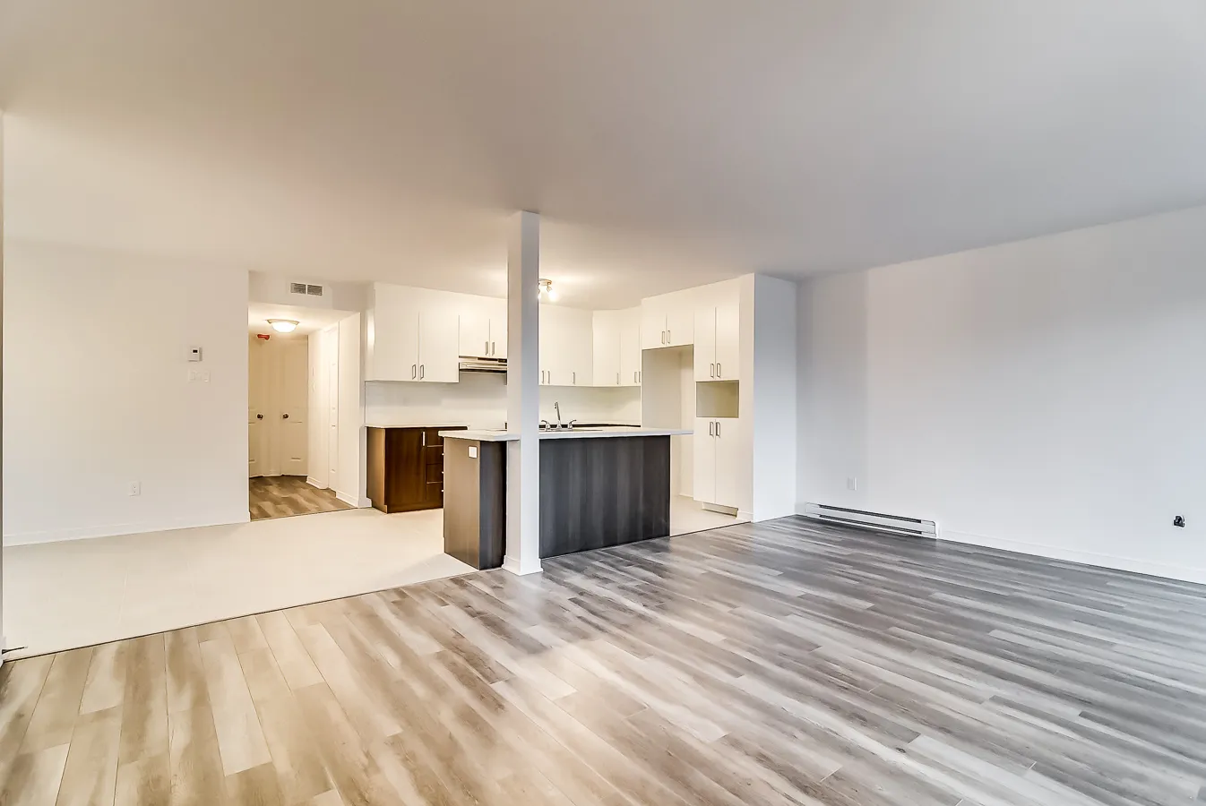 Halfred | Apartment rentals: unité with 2 bedrooms for rent, 126 Rue Katimavik, Gatineau