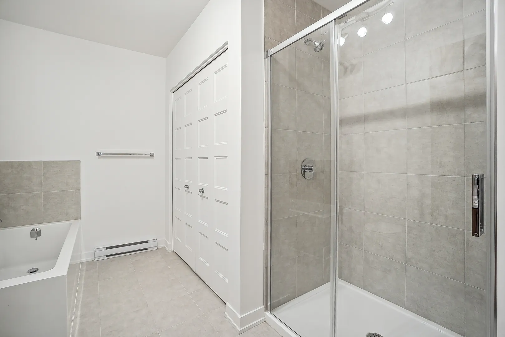 Halfred | Apartment rentals rental: appartement with 2 bedrooms, 67 Rue Dupuis, Gatineau
