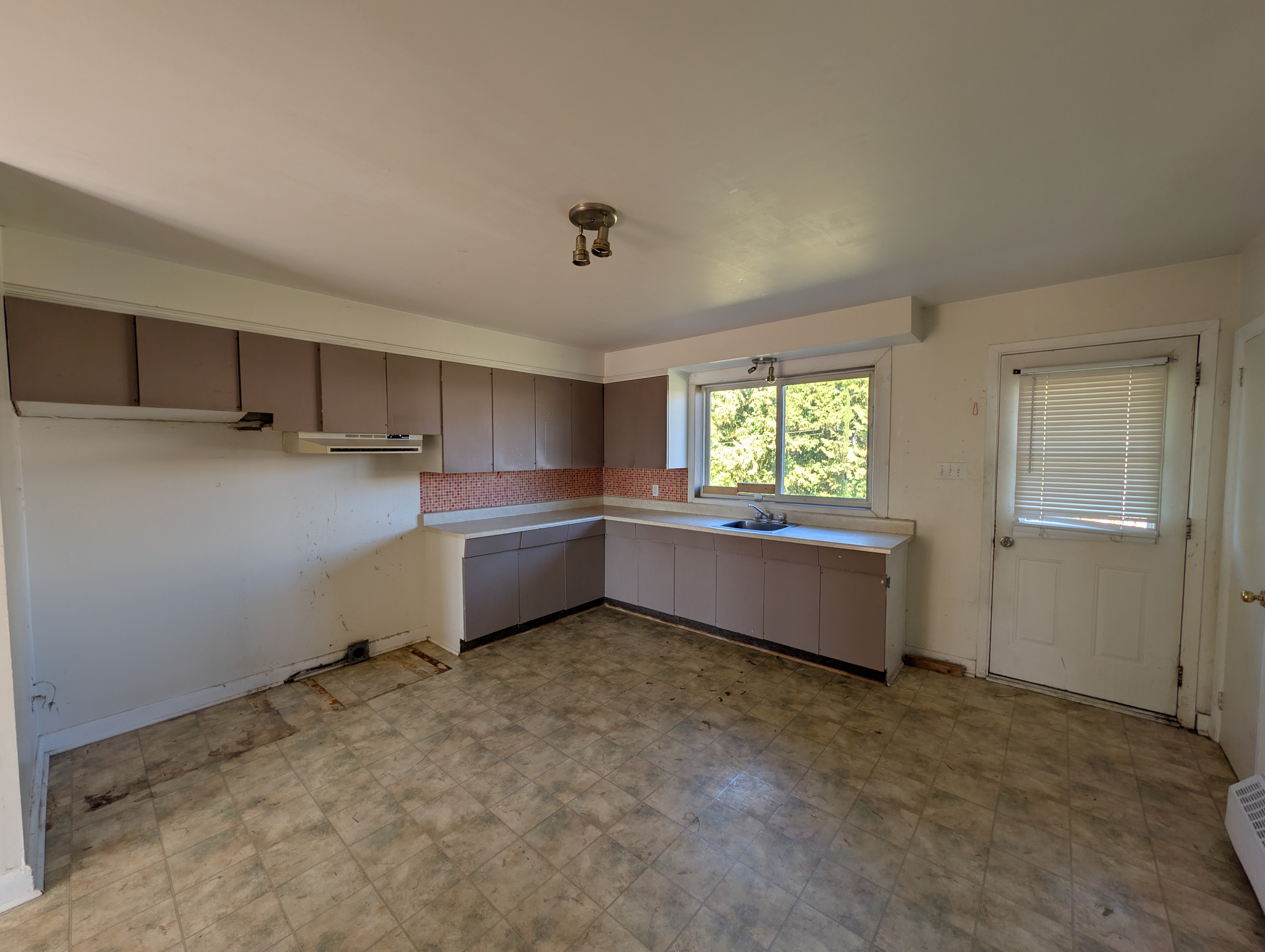 Halfred | Apartment rentals: Rent this logement with 2 bedrooms in Thurso, 289 Rue Dufferin