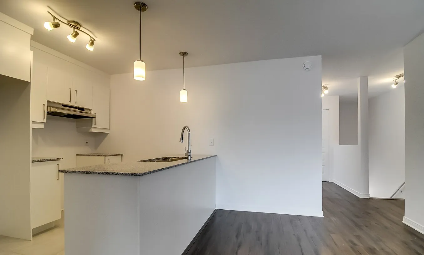 logement with 3 bedrooms for rent by Halfred | Apartment rentals, 181 Chemin Mcconnell, Gatineau