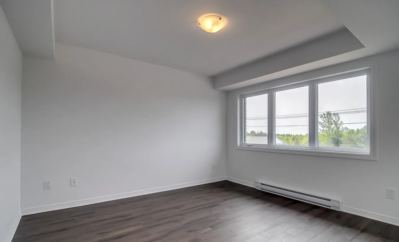 Halfred | Apartment rentals real estate: Spacious maison with 3 bedrooms for rent in Gatineau
