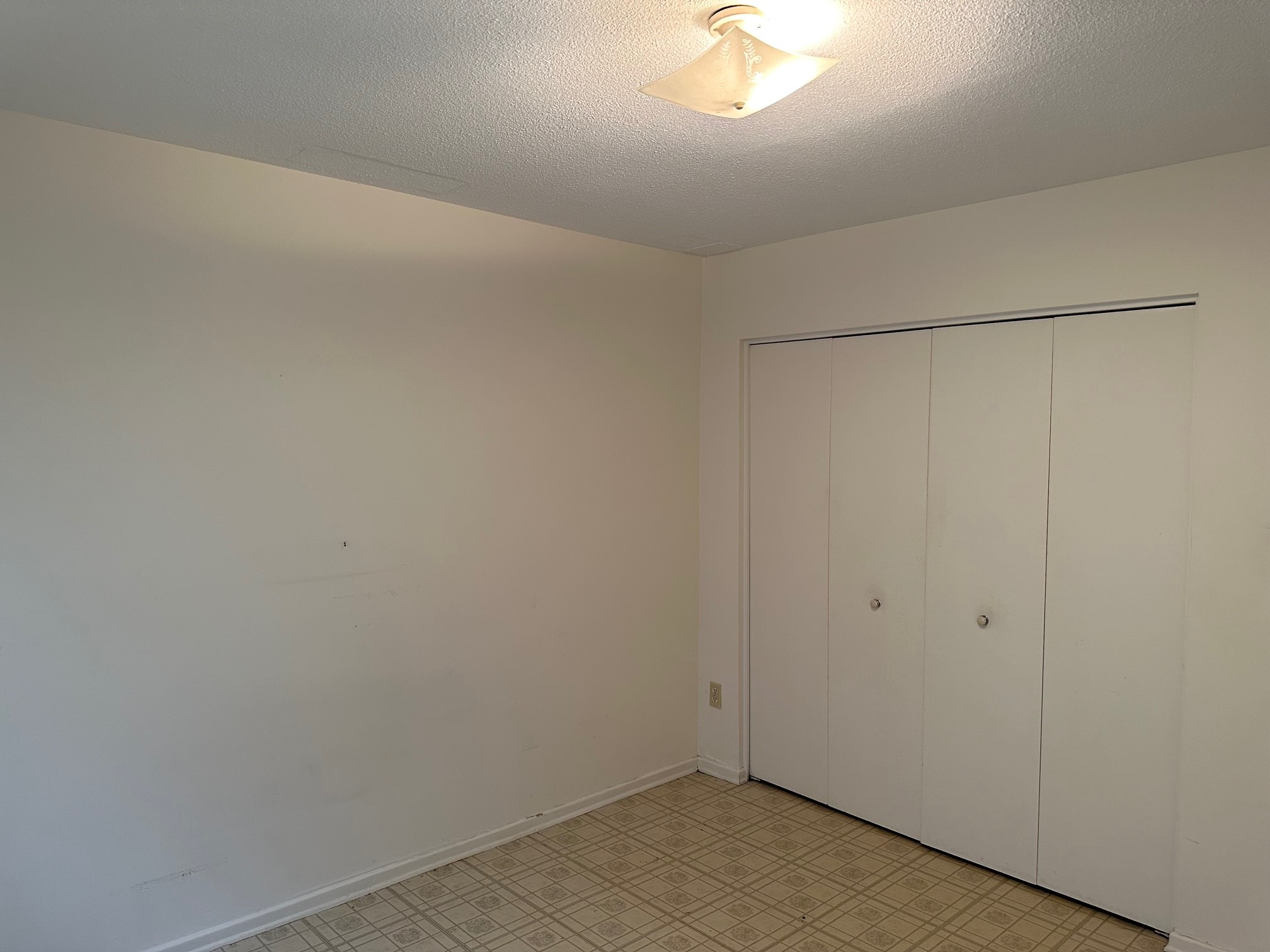 Halfred | Apartment rentals real estate: Rent this maison with 1 bedrooms in Gatineau
