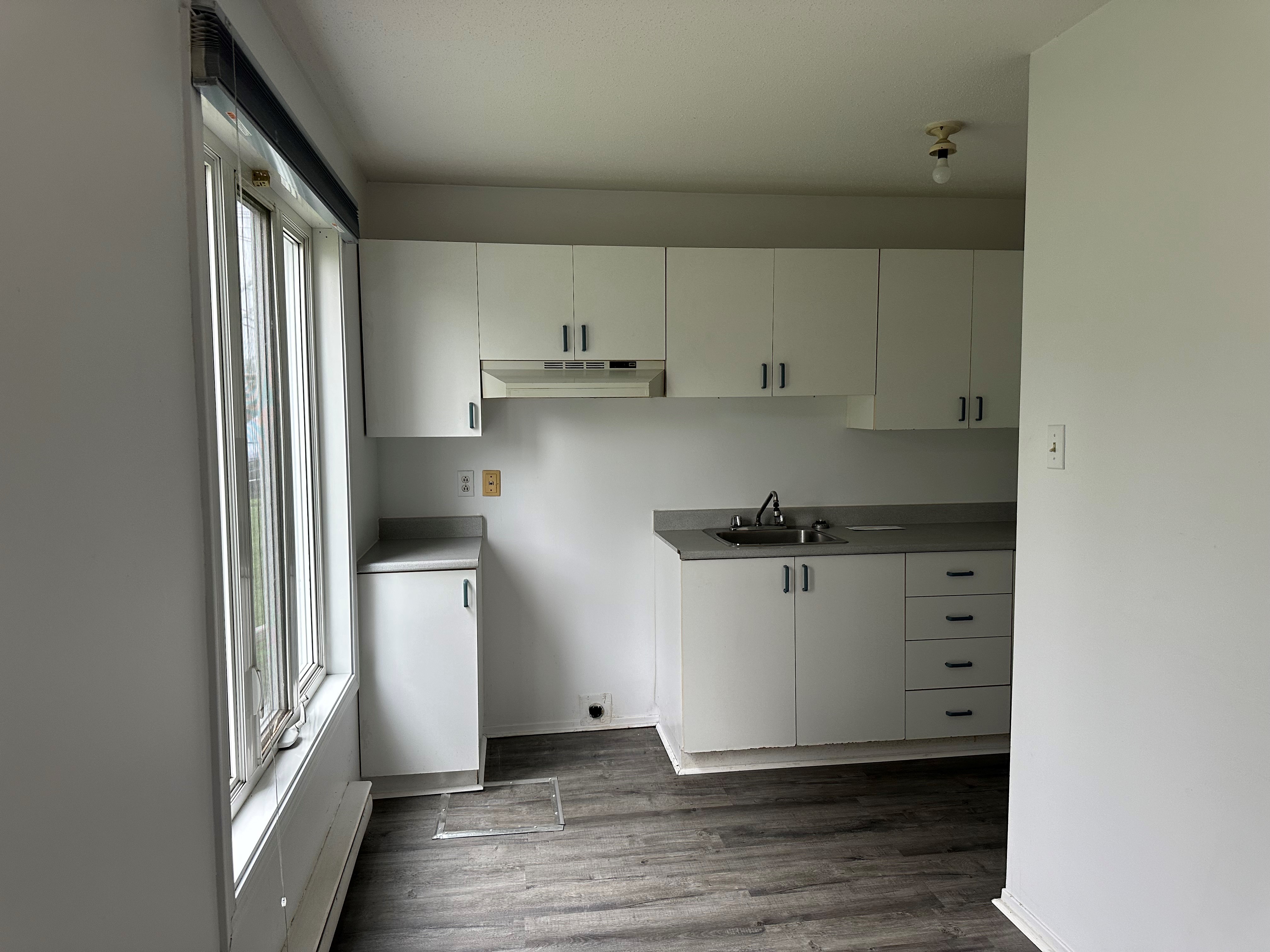 Halfred | Apartment rentals rental: unité with 1 bedrooms, 1071 Boulevard Maloney Est, Gatineau
