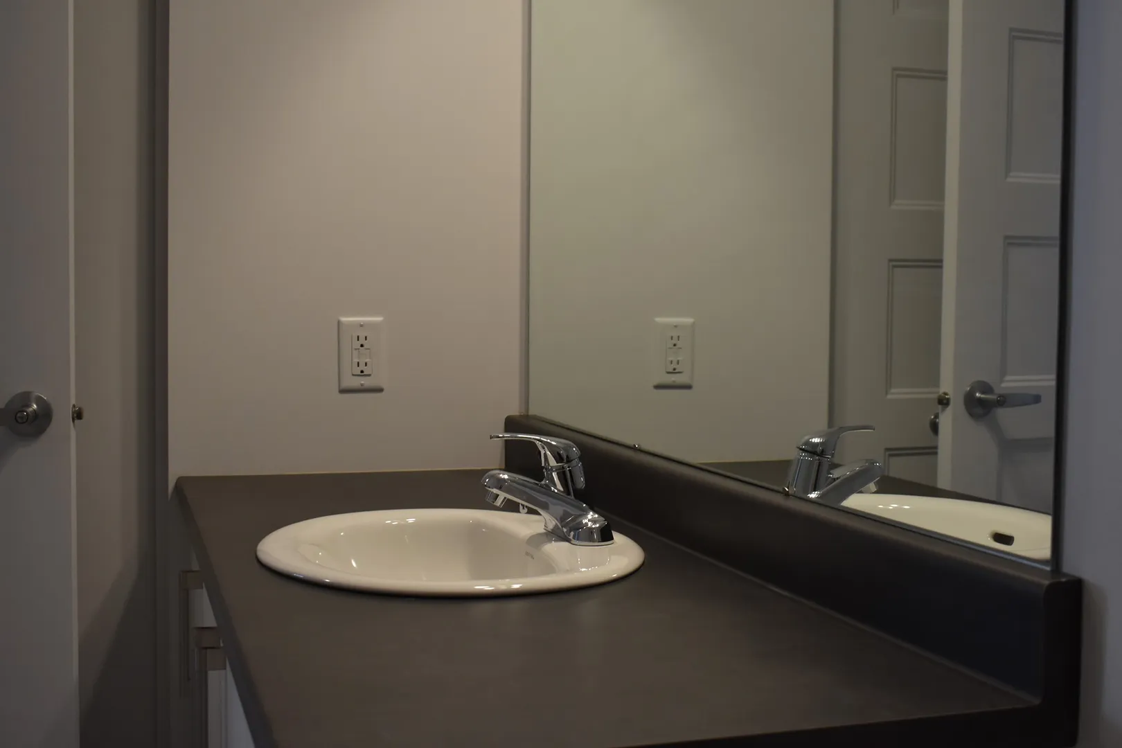 Halfred | Apartment rentals real estate: unité with 1 bedrooms for rent, 168 Rue De La Cité-Jardin, Gatineau