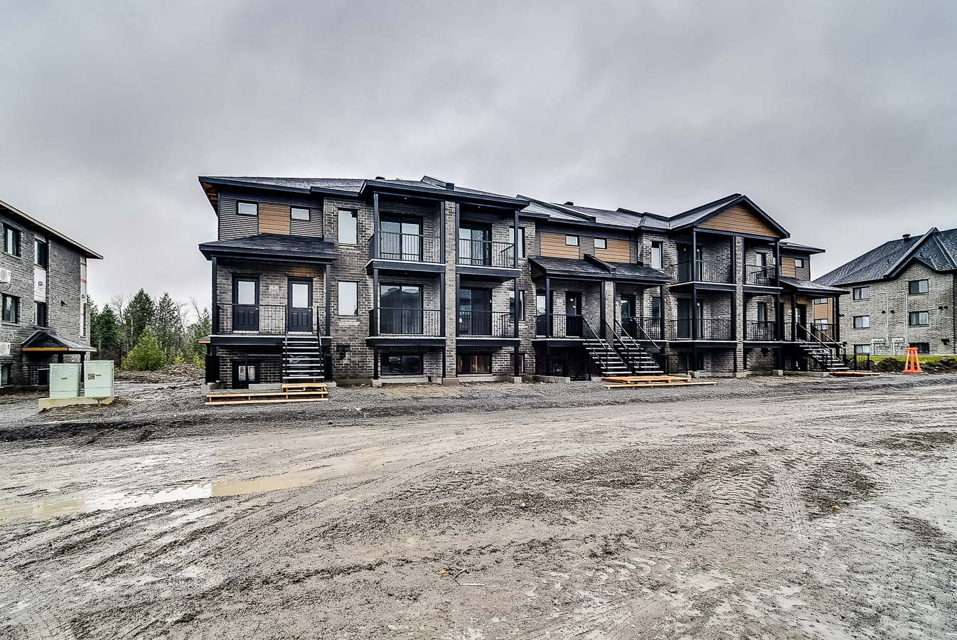 1 bedrooms, Halfred | Apartment rentals unité for rent in Gatineau, 684 Boulevard Du Plateau