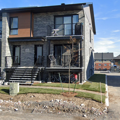Halfred | Apartment rentals real estate: Spacious logement with 3 bedrooms for rent in Gatineau