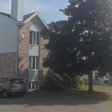 Halfred | Apartment rentals real estate: Rent this appartement with 3 bedrooms in Mirabel