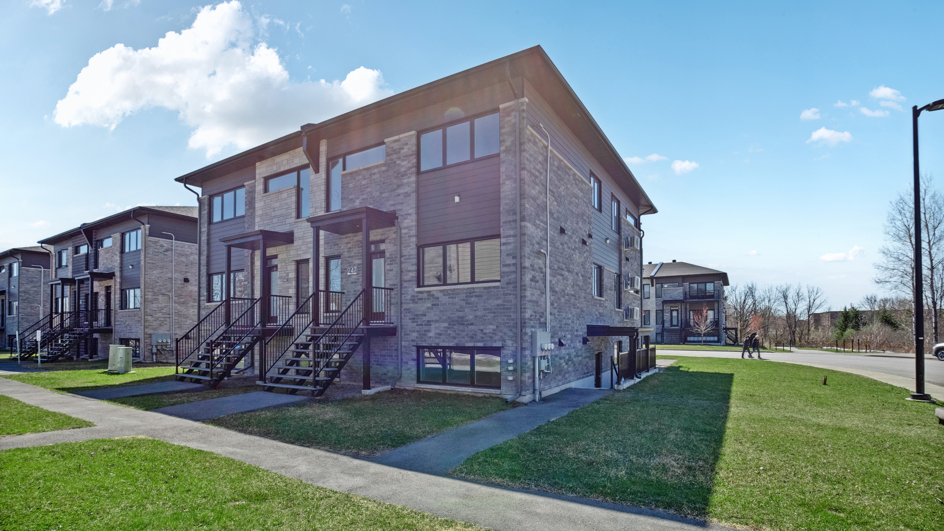Halfred | Apartment rentals: maison for rent, 2 bedrooms, 222 Rue De La Frégate, Gatineau