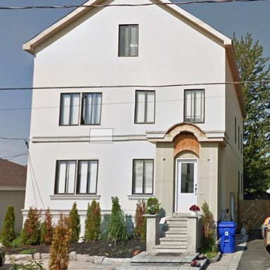 Halfred | Apartment rentals rental: Spacious maison, 2 bedrooms, Gatineau