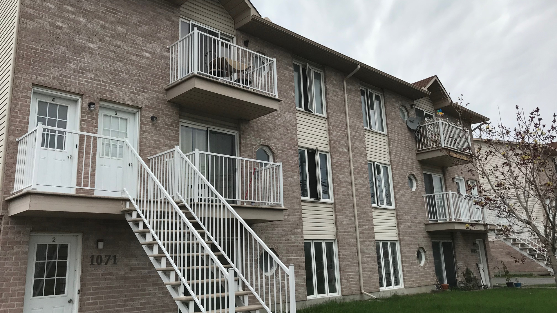 Halfred | Apartment rentals real estate: maison for rent, 1 bedrooms, Gatineau