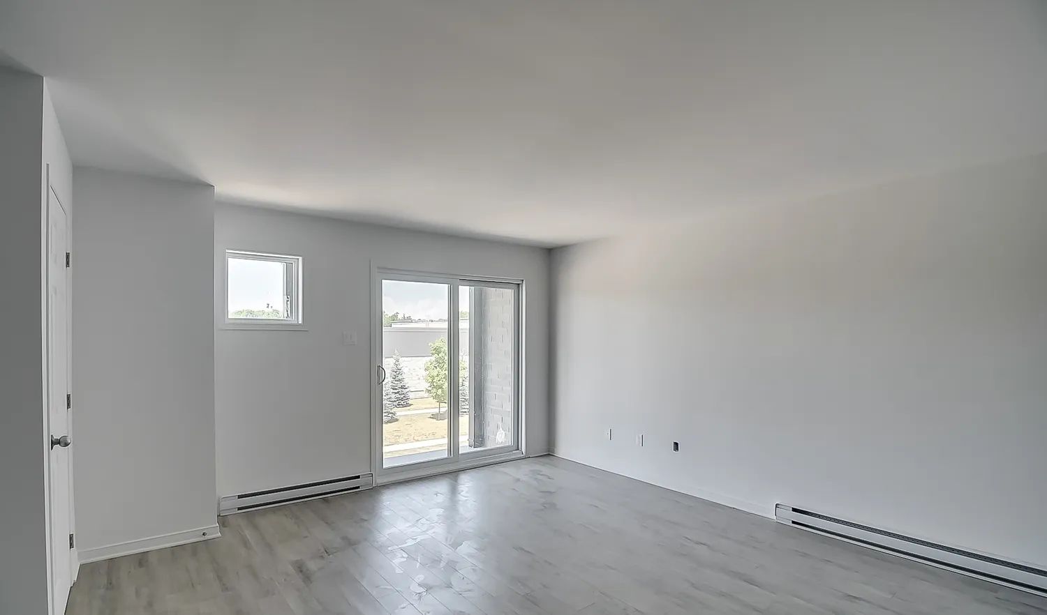 Halfred | Apartment rentals maison for rent in Gatineau: 2 bedrooms, 42 Rue De La Fabrique