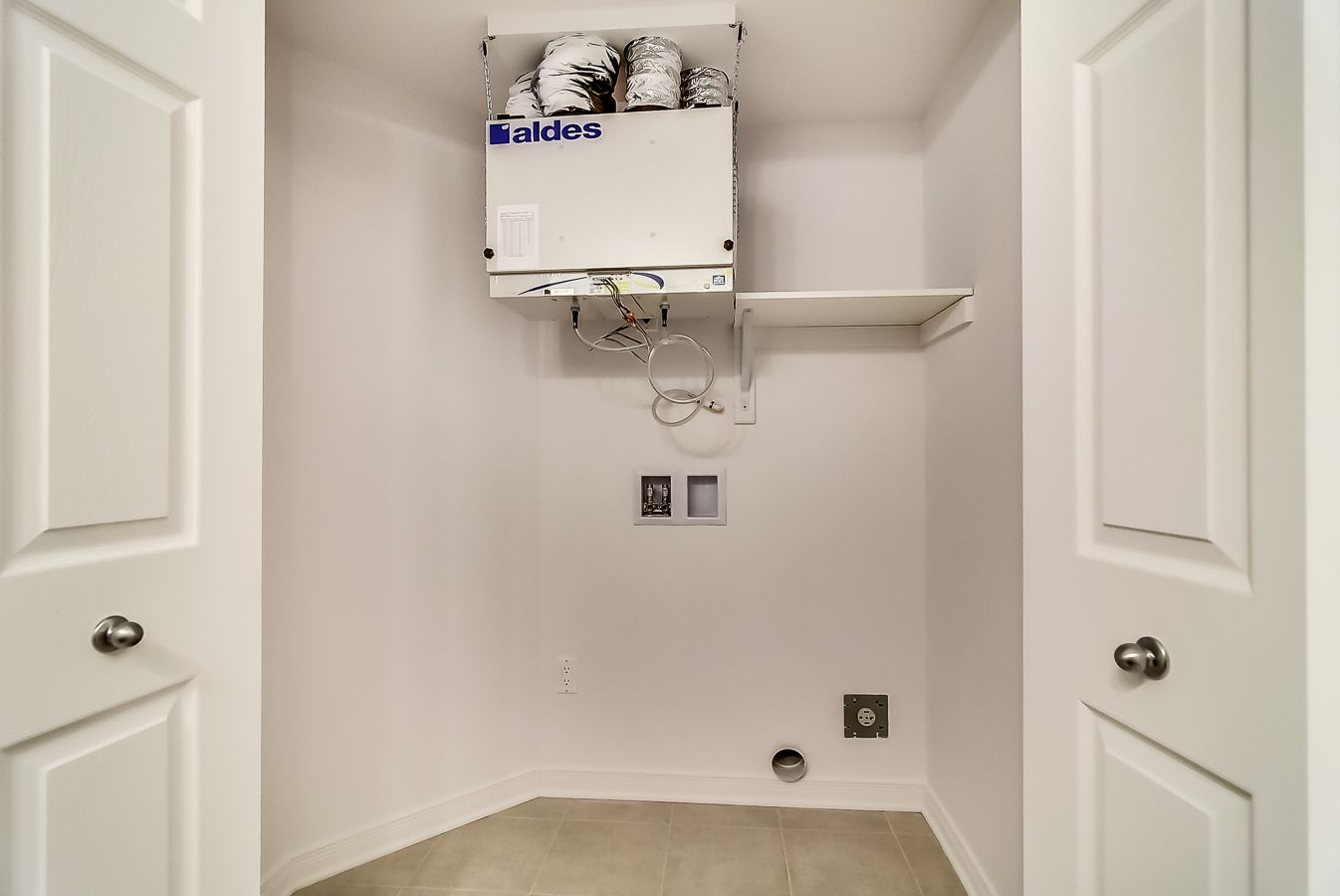 Halfred | Apartment rentals rental: appartement with 3 bedrooms, 128 Rue Katimavik, Gatineau