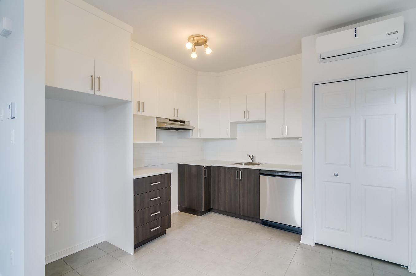 Halfred | Apartment rentals: unité with 1 bedrooms for rent, 614 Boulevard Du Plateau, Gatineau