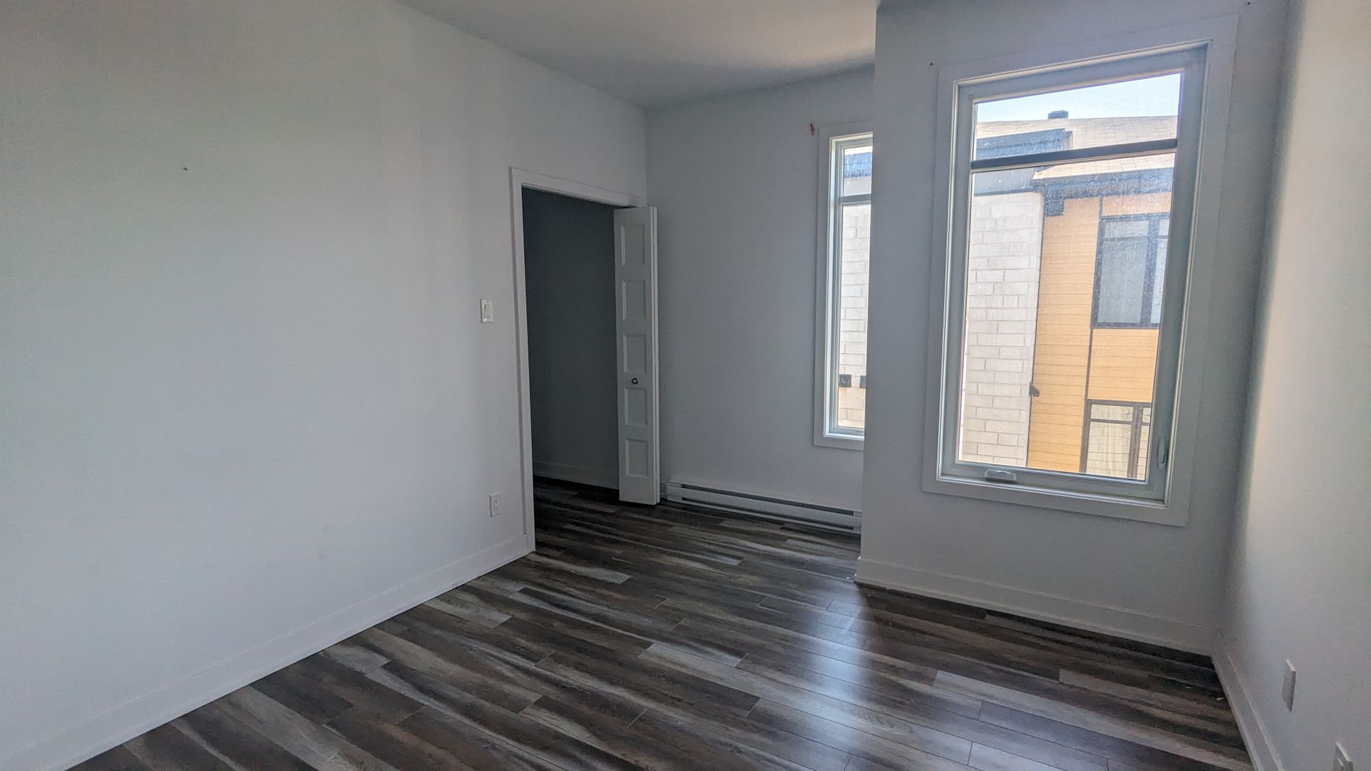 Halfred | Apartment rentals real estate: Spacious unité with 2 bedrooms for rent in Gatineau