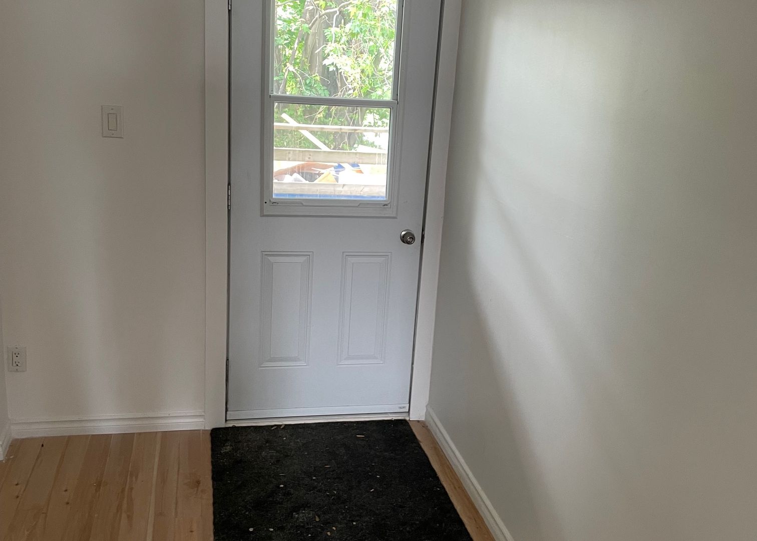 Halfred | Apartment rentals logement: 1 bedrooms for rent, 10 Rue Rodolphe, Gatineau