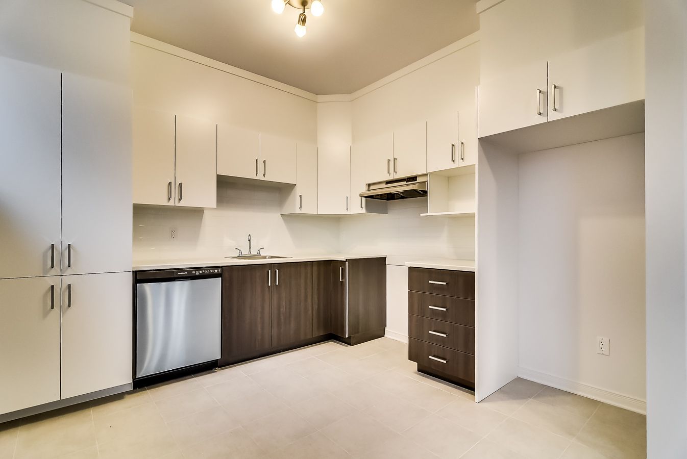 Halfred | Apartment rentals: maison with 1 bedrooms for rent in Gatineau, 684 Boulevard Du Plateau