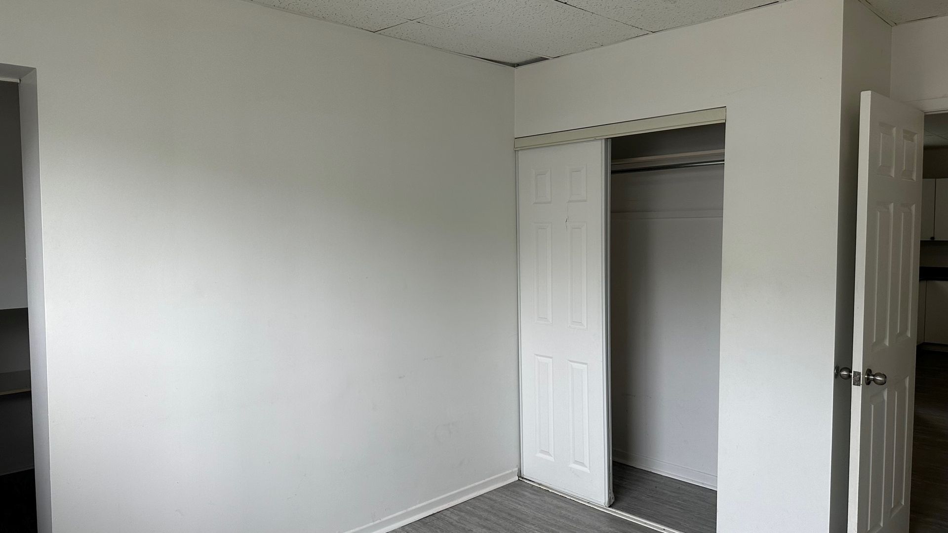 Halfred | Apartment rentals real estate: Spacious appartement with 1 bedrooms for rent in Gatineau