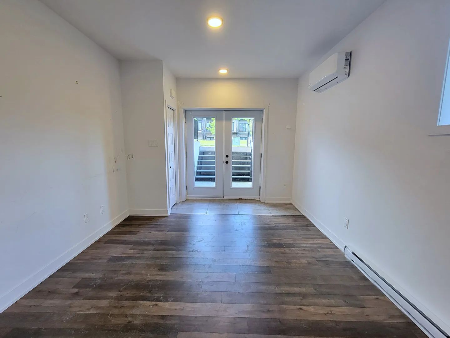 Halfred | Apartment rentals real estate: Spacious maison with 1 bedrooms for rent in Gatineau