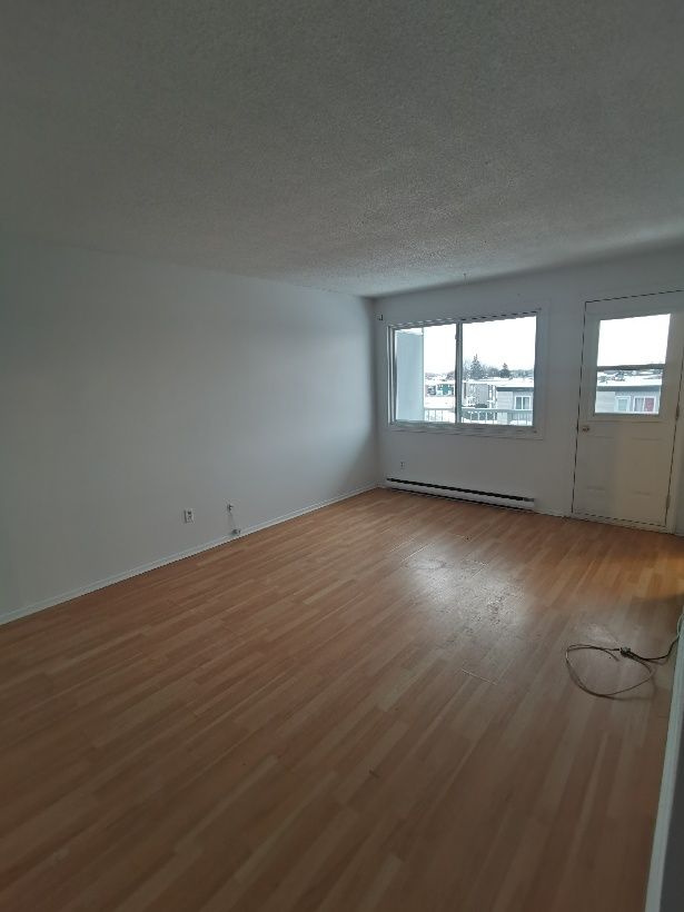 Halfred | Apartment rentals real estate: Rent this maison with 2 bedrooms in Gatineau