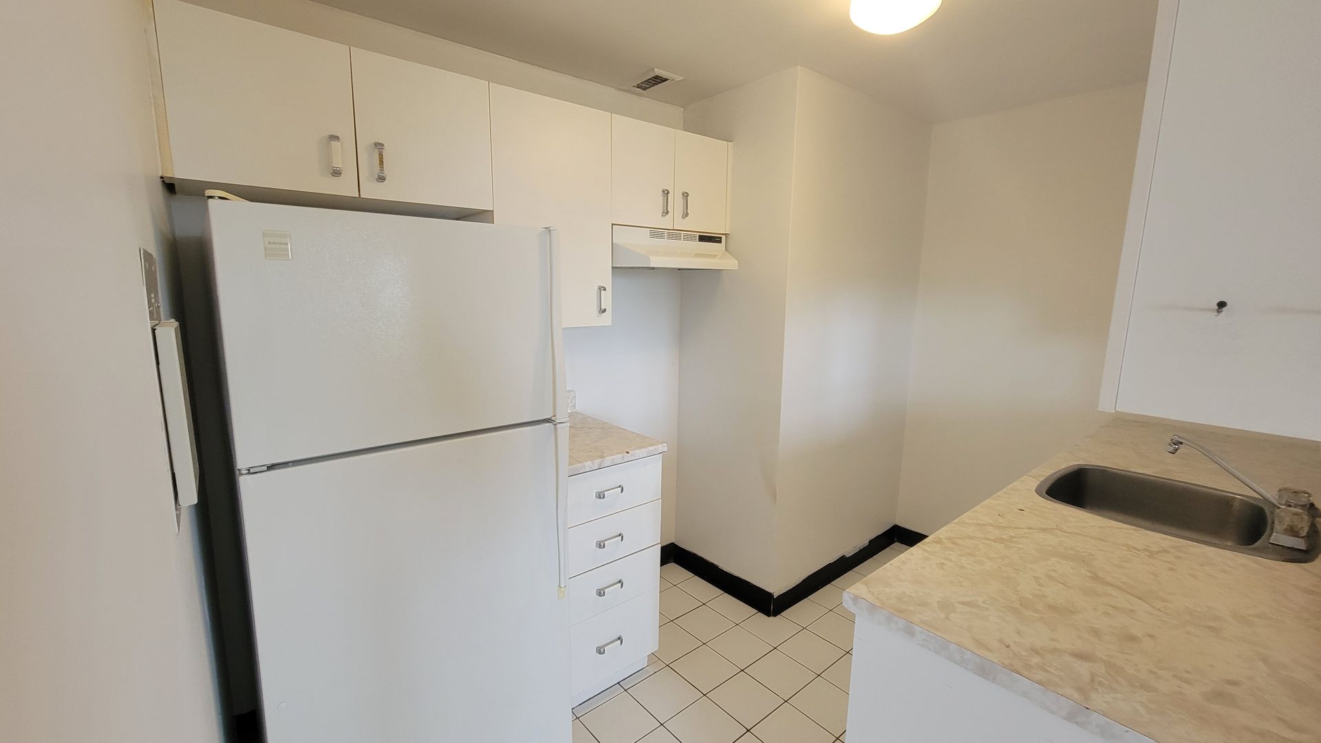 Halfred | Apartment rentals logement for rent in Gatineau: 2 bedrooms, 240 Boulevard Alexandre-Taché