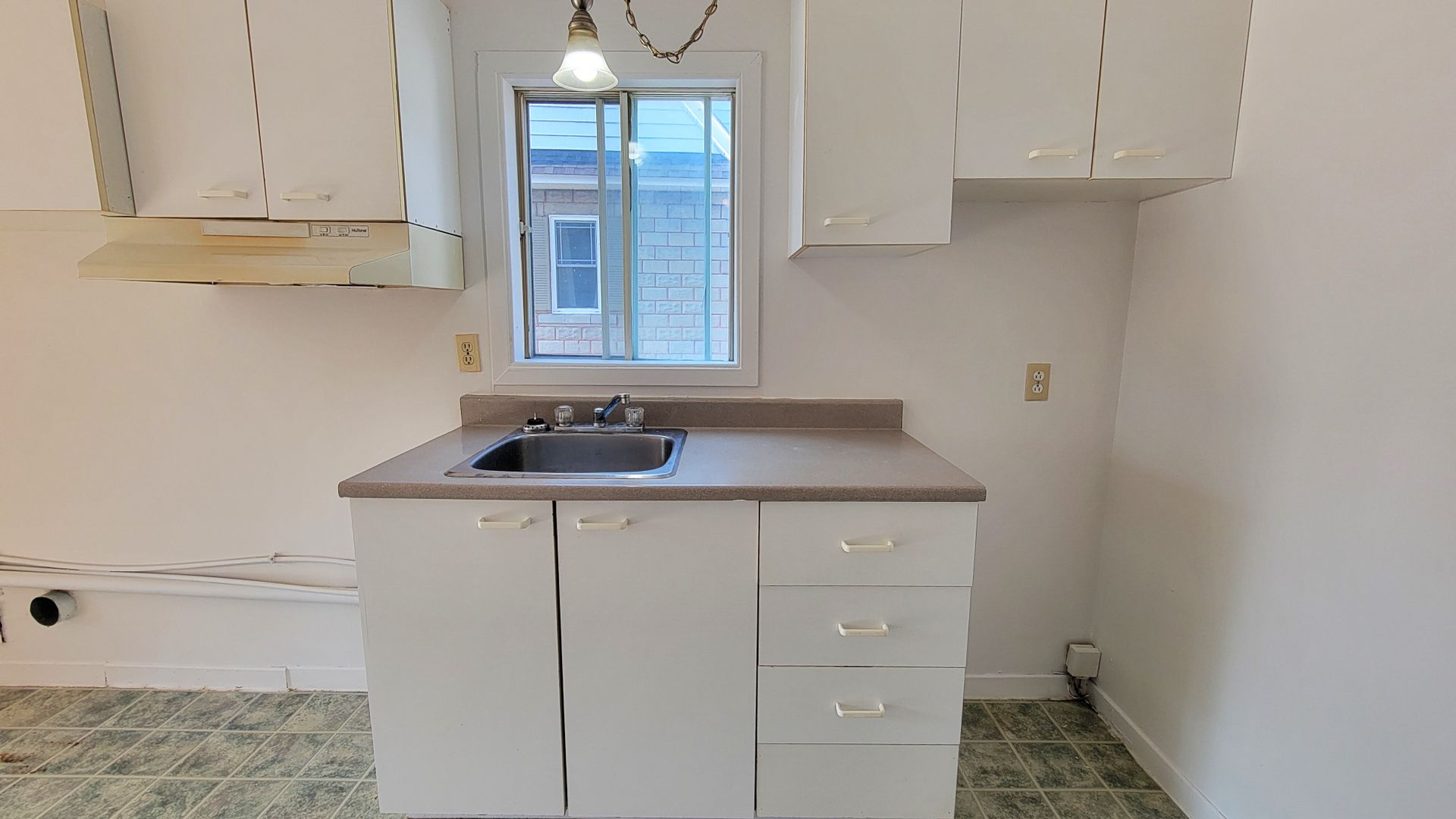 Halfred | Apartment rentals real estate: Rent this maison with 1 bedrooms in Gatineau