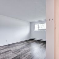 Halfred | Apartment rentals unité: 2 bedrooms for rent, 33 Rue Lemieux, Gatineau