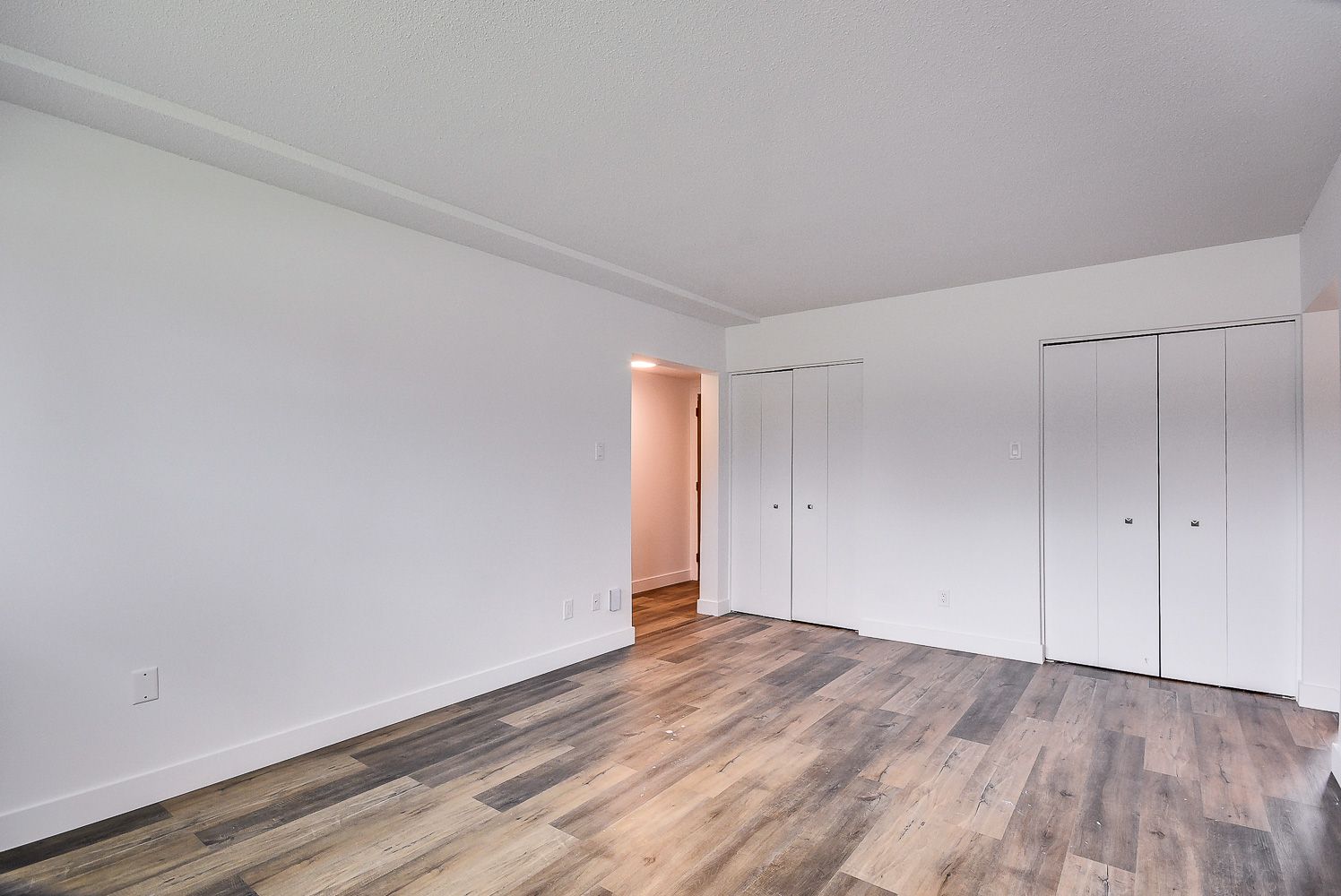Halfred | Apartment rentals real estate: appartement with 2 bedrooms for rent, 33 Rue Lemieux, Gatineau