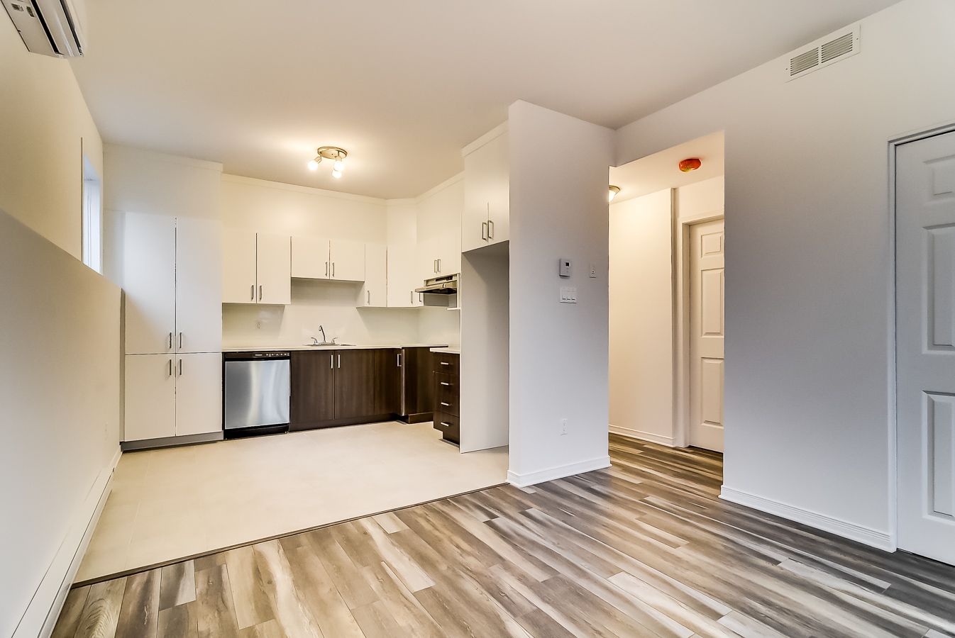 Halfred | Apartment rentals maison: 1 bedrooms for rent, 13 Rue De Liverpool, Gatineau