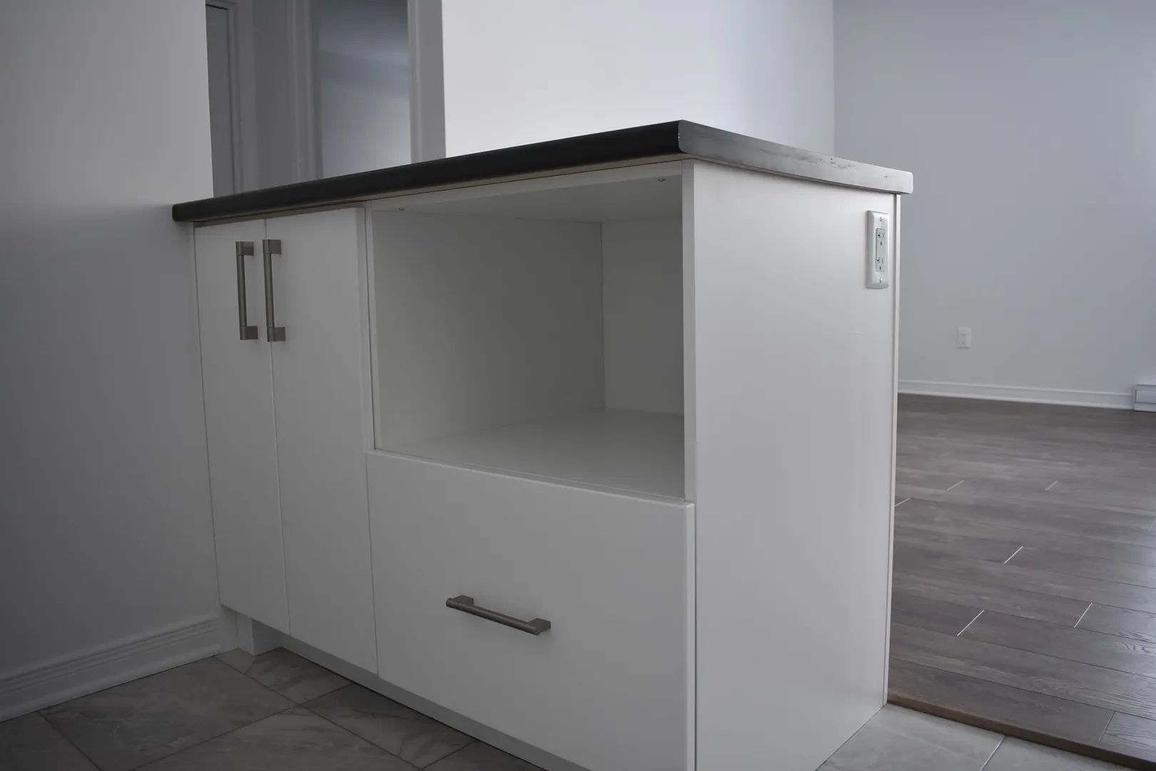 Halfred | Apartment rentals real estate: Spacious unité with 1 bedrooms for rent in Gatineau