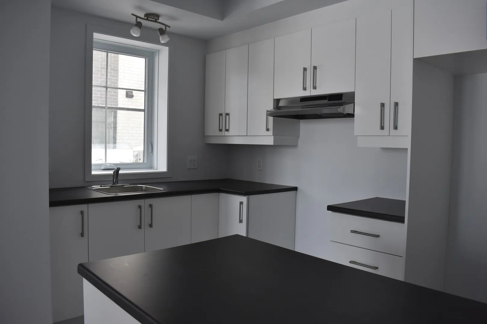 Halfred | Apartment rentals real estate: maison for rent, 1 bedrooms, Gatineau